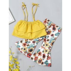 ⭐ Crop top & flared pants set